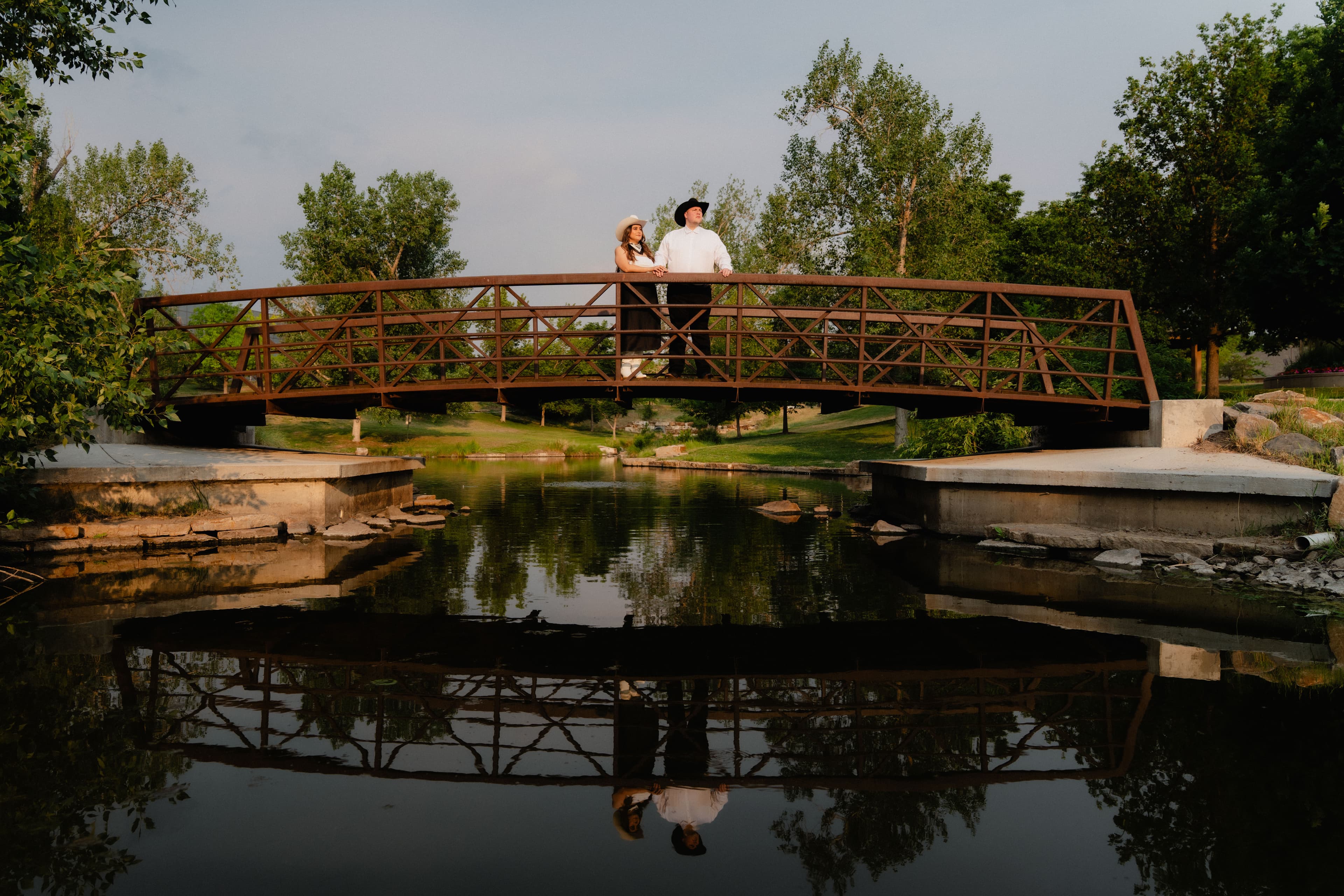 Raquel and Mark Anthony on the garden bridge
